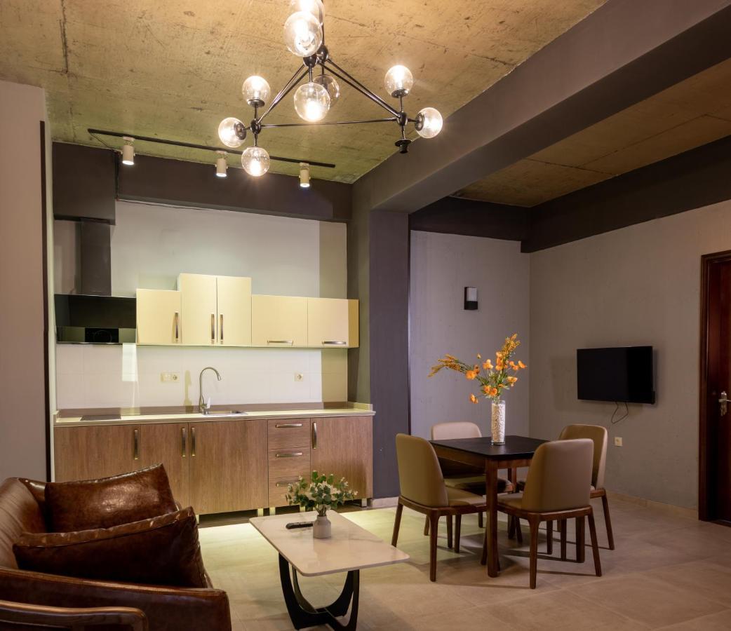 Tm Apart Hotel Тбилиси Екстериор снимка