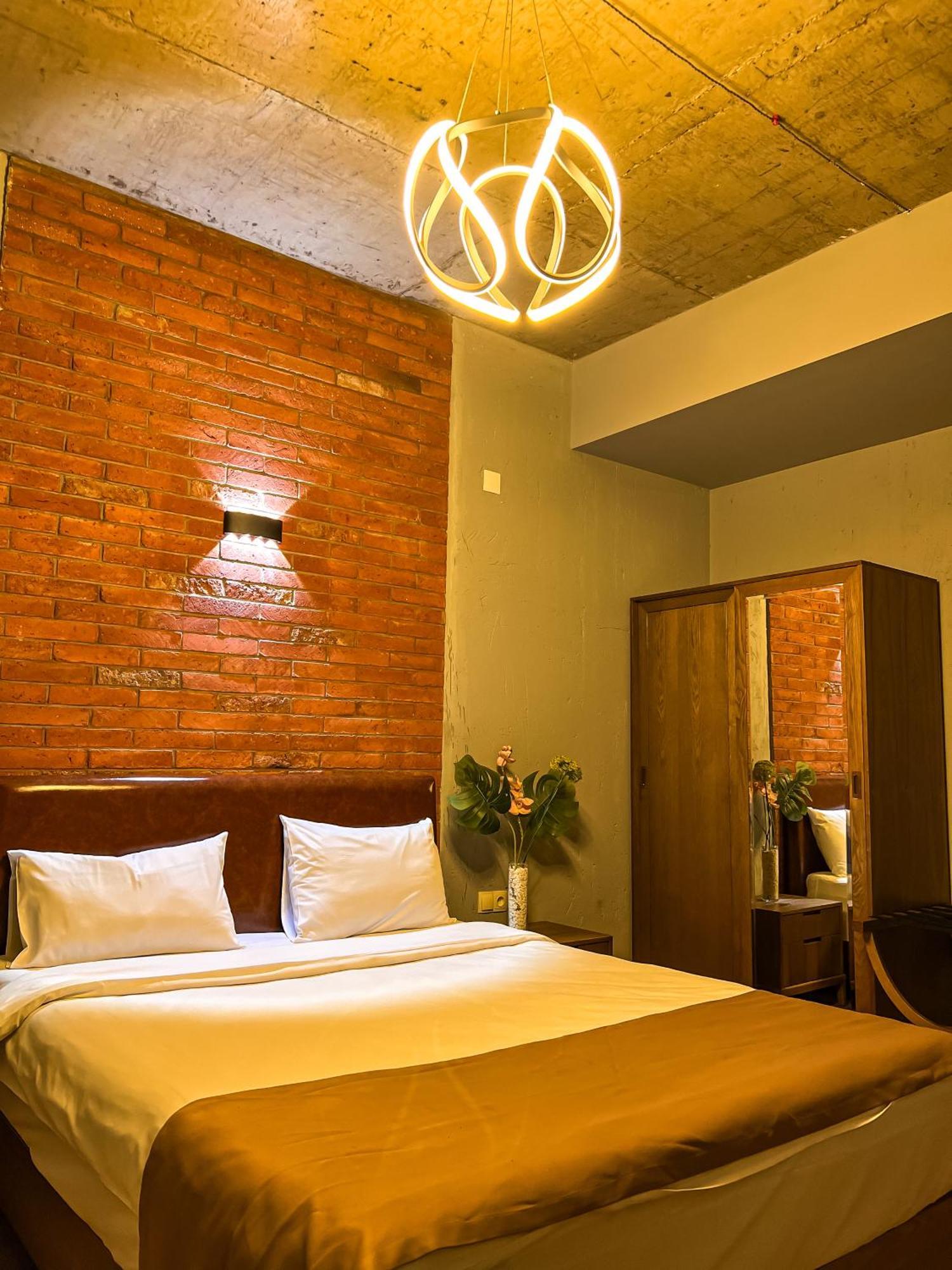 Tm Apart Hotel Тбилиси Екстериор снимка